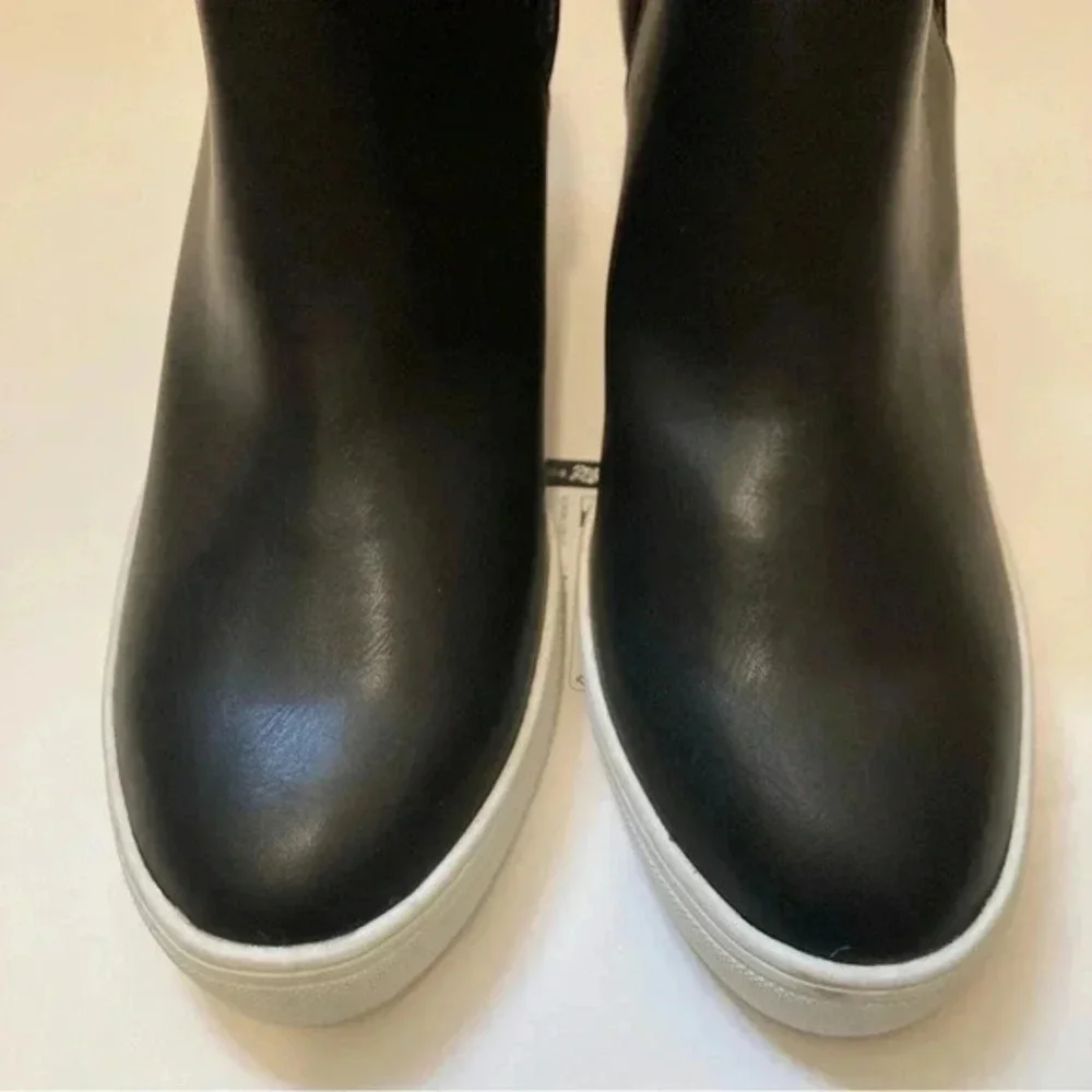 MIA Shoes Womens 9M Kate Platform Sneakers‎ Black Faux Leather Cut Out Casual